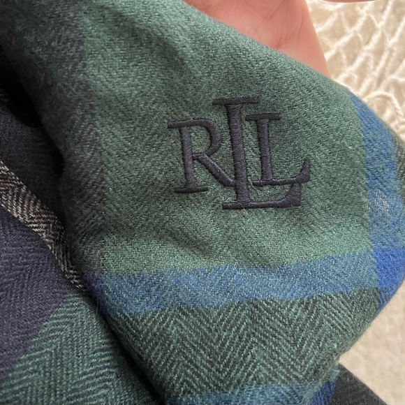 Ralph Lauren Navy and Green Large Plaid Fringed Scarf - Picture 3 of 8